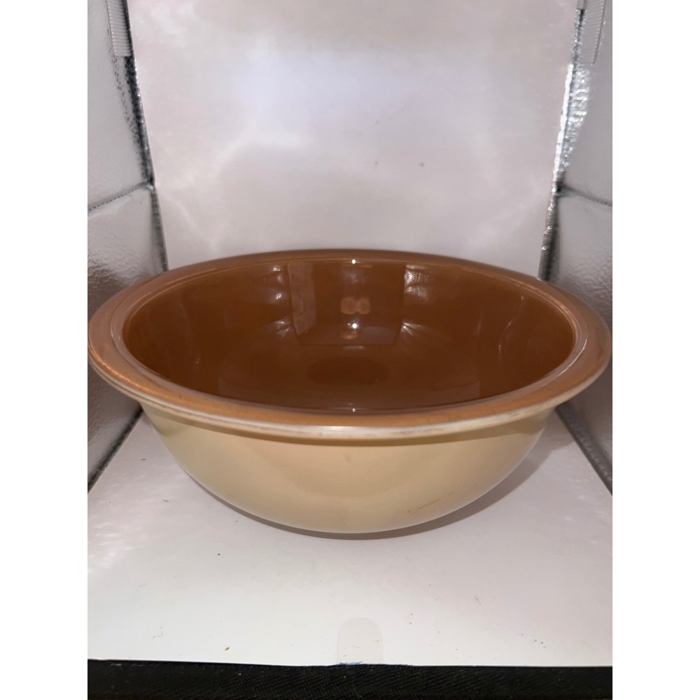 Pyrex Fireside Mixing Bowl 8.5 Inch Tan Beige Amber Glass 402 Vintage 1.5 Qt